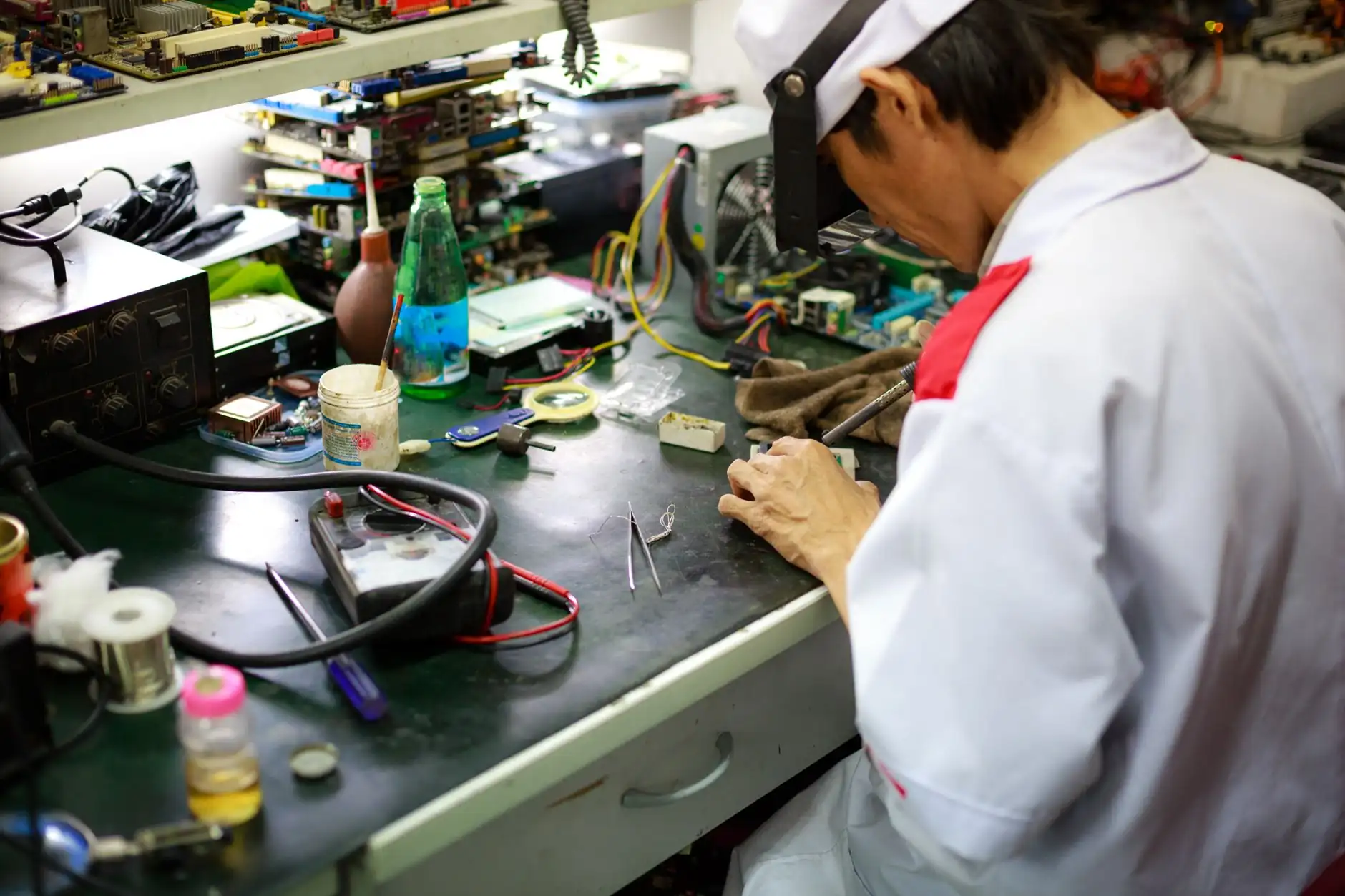 智能硬件样机打样流程优化:从嵌入式系统开发到批量交付的关键环节正文配图 1